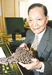 公仔麵大王研中藥濟世
